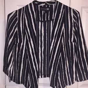 Forever 21 crop blazer like new